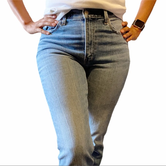 Abercrombie & Fitch High Rise Mom Jeans - Picture 3 of 13